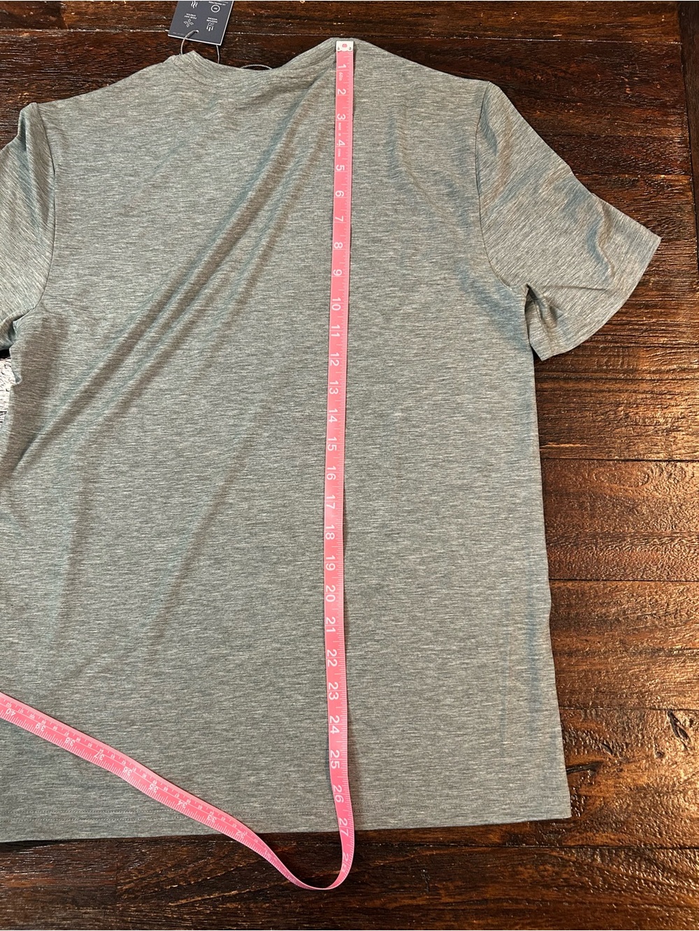 NWT VRST Essential Pocket Tee Bundle - Heathered Sage Green, Light Gray, Beige - Picture 10 of 11